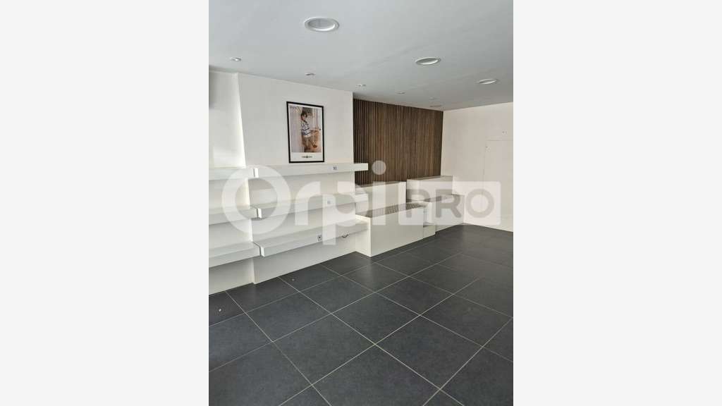 A louer local commmercial de 135m² centre Epernay