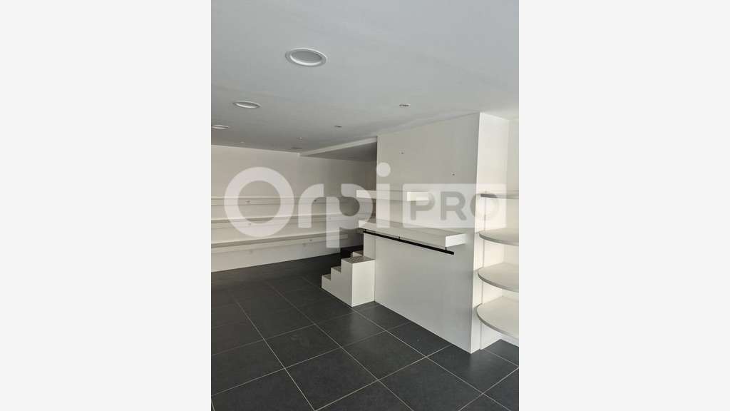 A louer local commmercial de 135m² centre Epernay