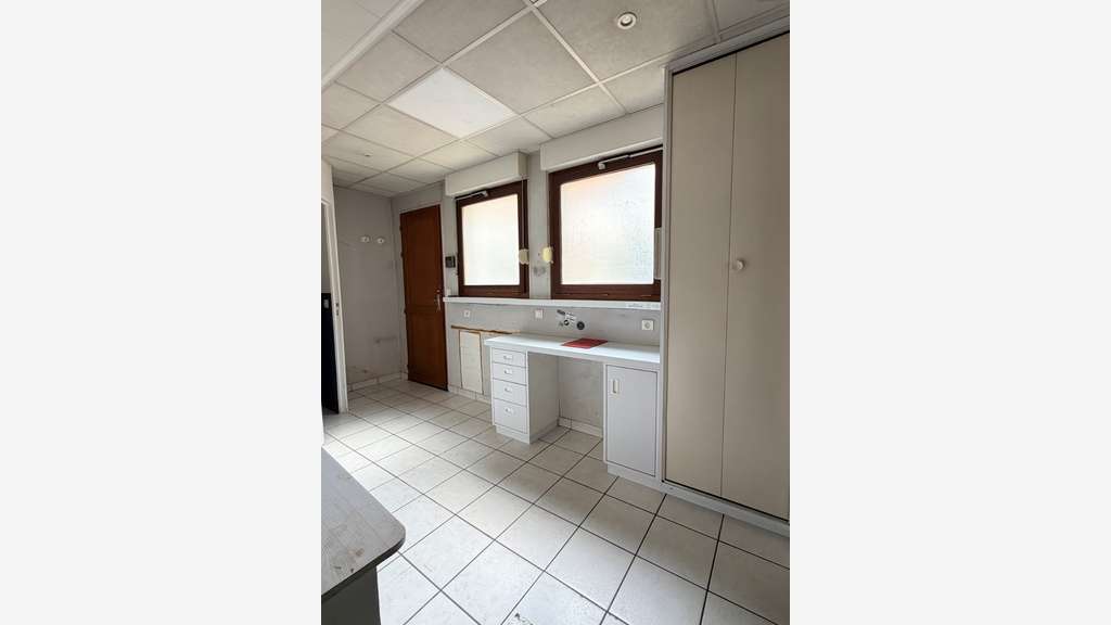 Loue local commercial 65m² secteur premium dept 91