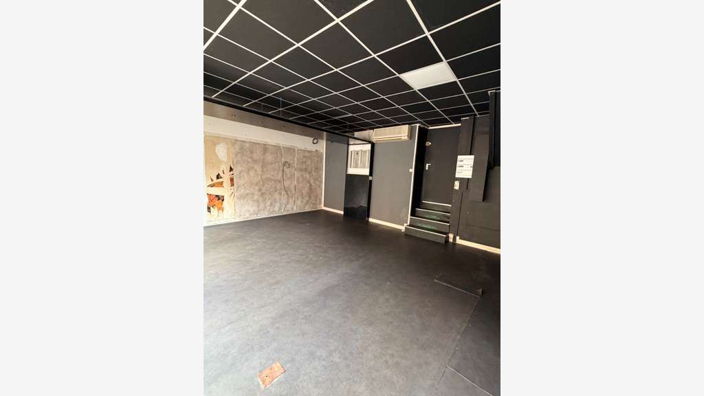 Loue local commercial 65m² secteur premium dept 91