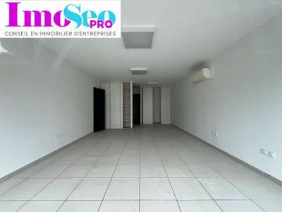 A louer local commercial 45m² axe majeur d'Eysines