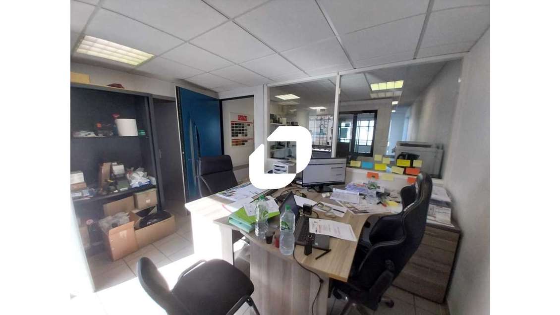 A louer Local commercial 47m² Eysines