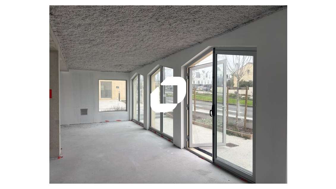 A louer Local commercial 80m² Eysines