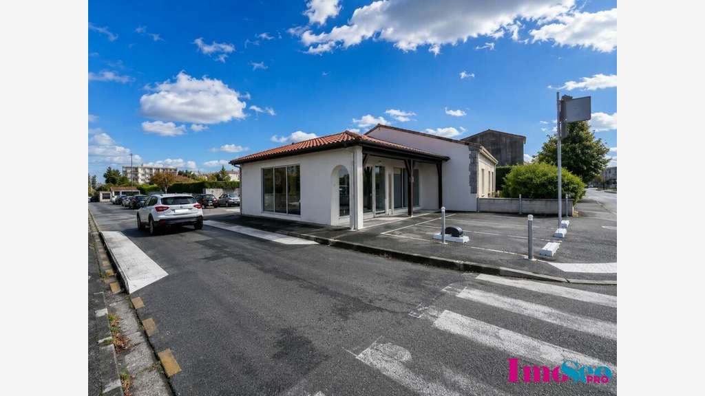 Local commercial 87m² à louer à Eysines