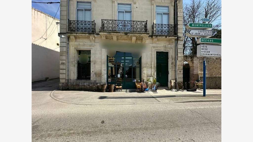 Local commercial 200m² à louer à Fabrègues centre