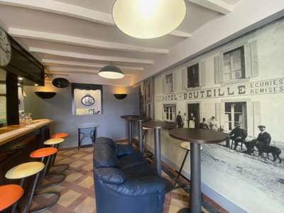 A louer restaurant de 100m² à Faux-la-Montagne