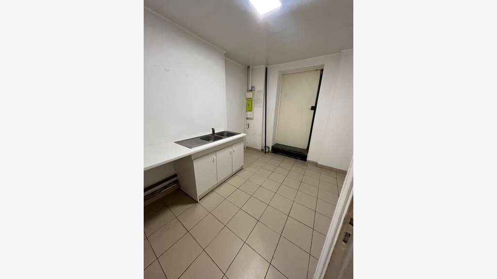 A louer local 150m² hyper centre ville Fécamp