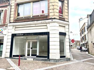 A louer local 150m² hyper centre ville Fécamp