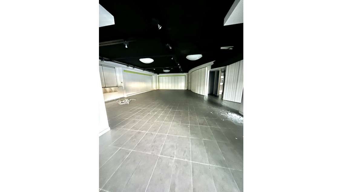 A louer local 232m² à Fécamp Square Maupassant