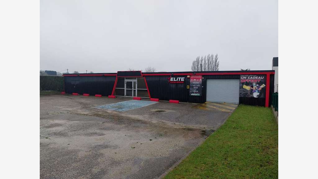 Location local commercial 550m² sortie de Fécamp