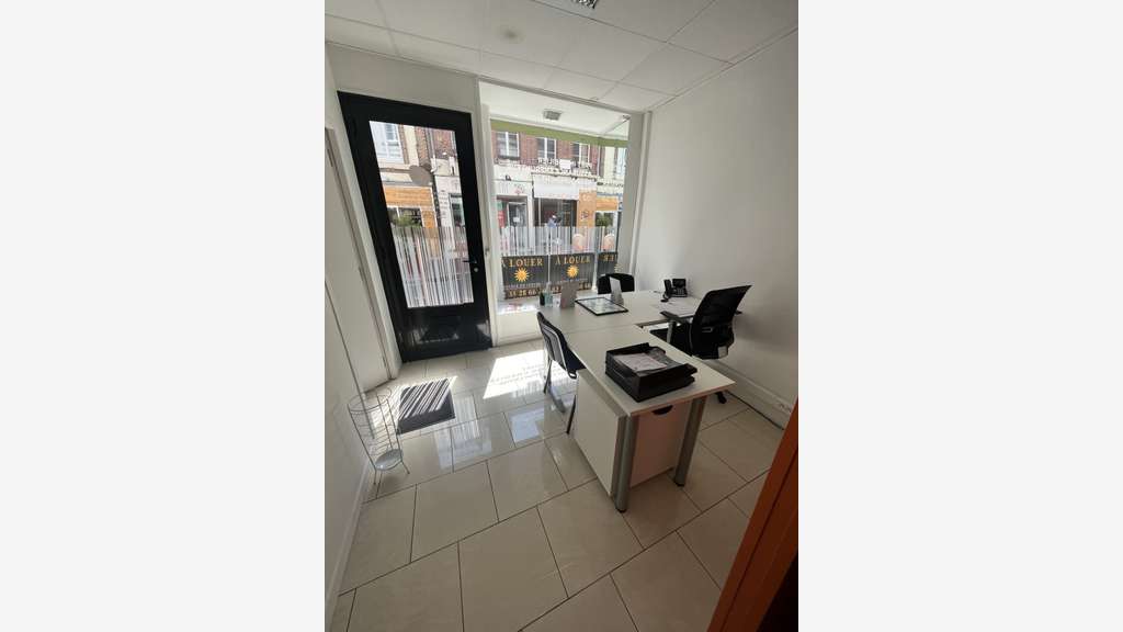 A louer local commercial 58m² centre ville Fécamp