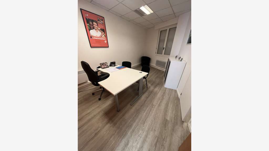 A louer local commercial 58m² centre ville Fécamp