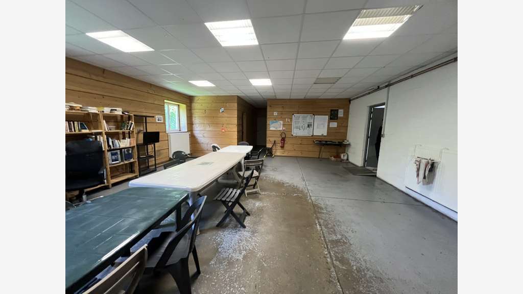 Ensemble commercial 968m² à louer à Fécamp 76400