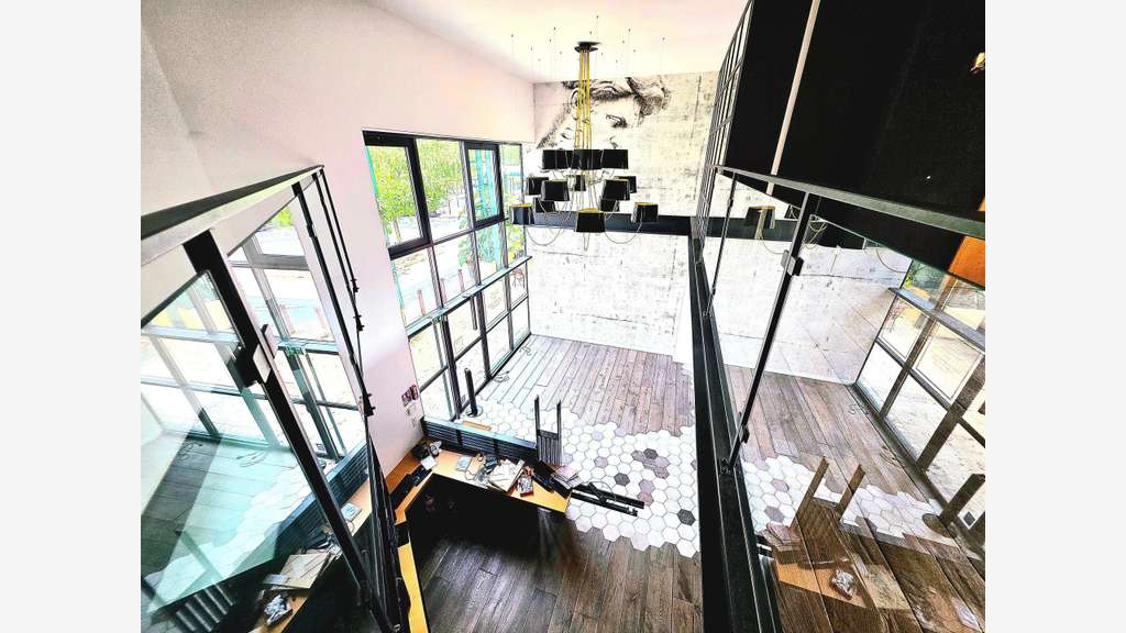 Loue bureau ou magasin 180m² à Ferrières-en-Brie