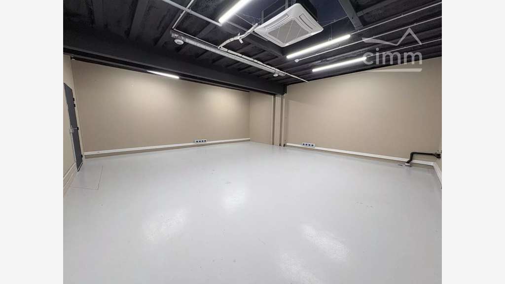 Local commercial 187m² bel empl à Feurs centre
