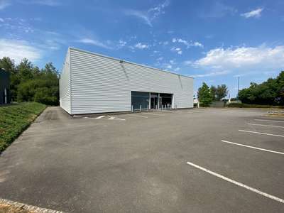 A louer Local commercial 600 m2 Flers 61