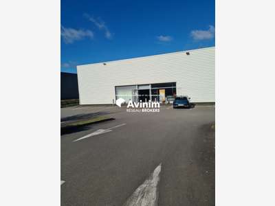 Local commercial 560 m² FLERS