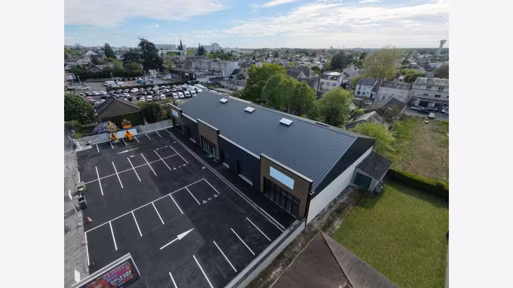 A louer local commercial 375m² Fleury-les-Aubrais