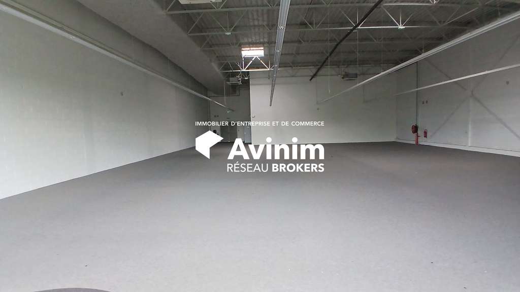 Local 600m² en zone commerciale Fleury les Aubrais