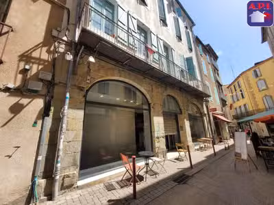 À LOUER  GRAND LOCAL COMMERCIAL  FOIX CENTRE Emp
