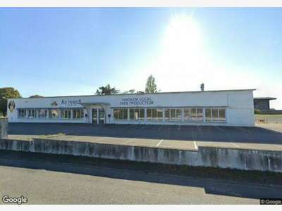 Loue local commercial de 410m² à Fontenay le Comte