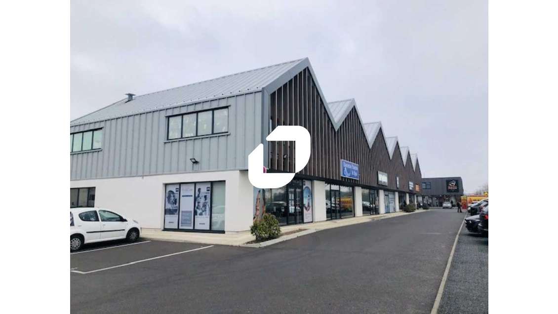 A louer Local commercial 81m² Fontenay le vicomte