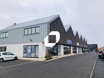 A louer Local commercial 81m² Fontenay le vicomte