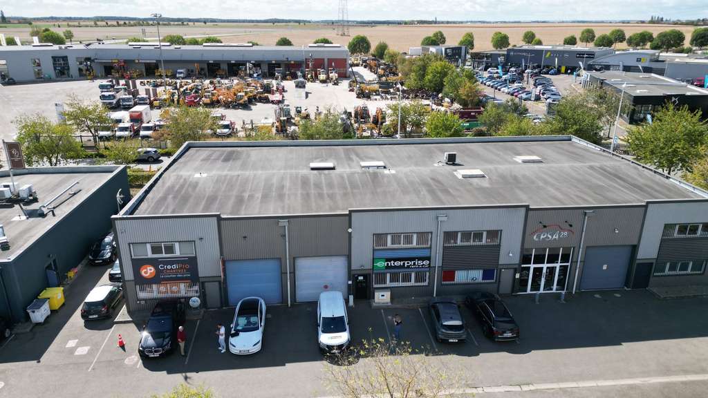 Loue local pro commercial 218m² Fontenay-sur Eure