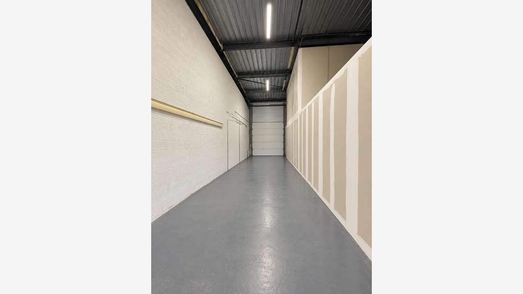 Loue local pro commercial 218m² Fontenay-sur Eure