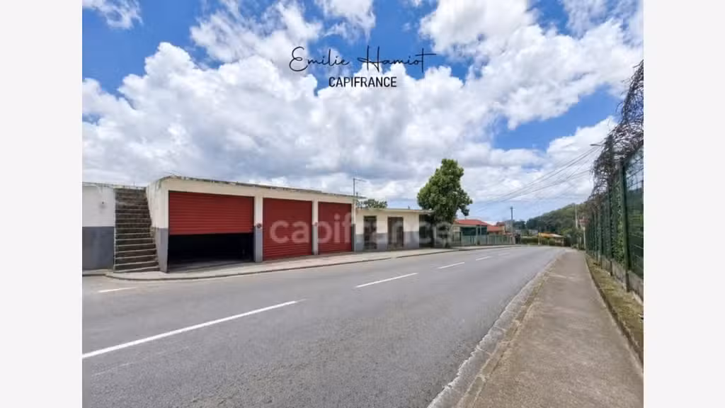 A louer local commercial de 79m² à Fort de France