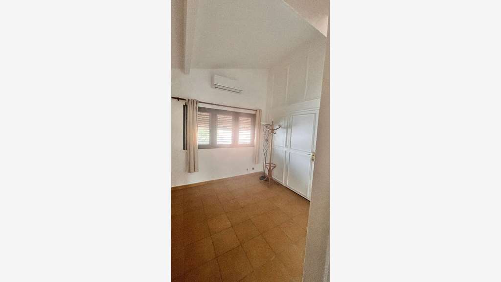 Locaux commerciaux /bureaux 200 m2 BELLEVUE FORT