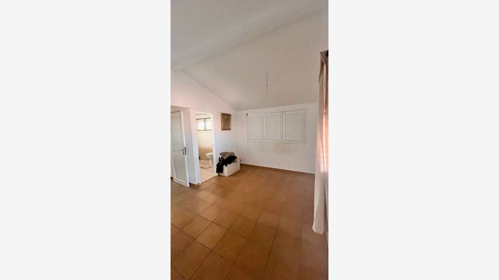 Locaux commerciaux /bureaux 200 m2 BELLEVUE FORT
