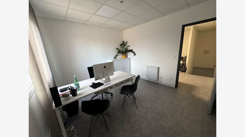 Local d'activité de 25m² à louer à Fos-sur-Mer