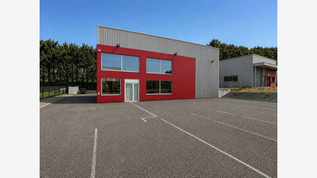 FOULAYRONNES - LOCAL COMMERCIAL à louer