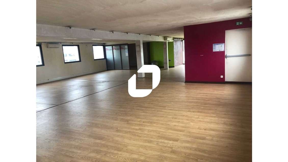 A louer Local commercial 270m² Franconville