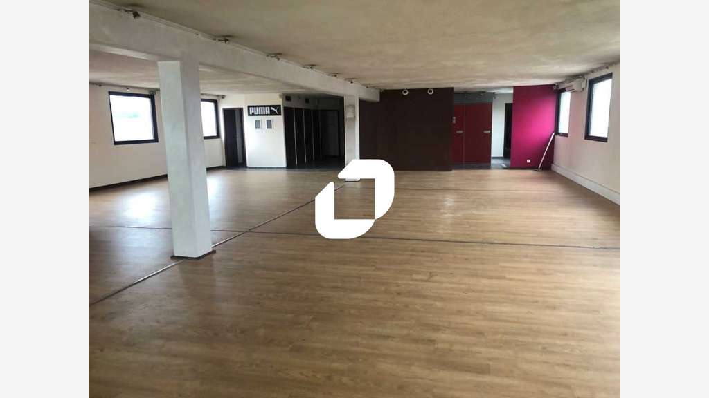 A louer Local commercial 270m² Franconville