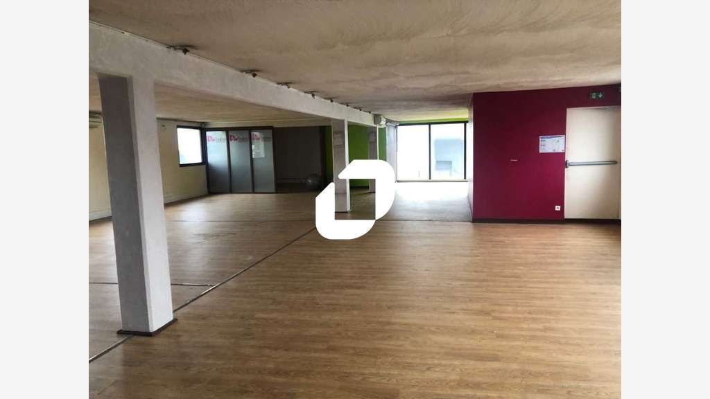 A louer Local commercial 270m² Franconville