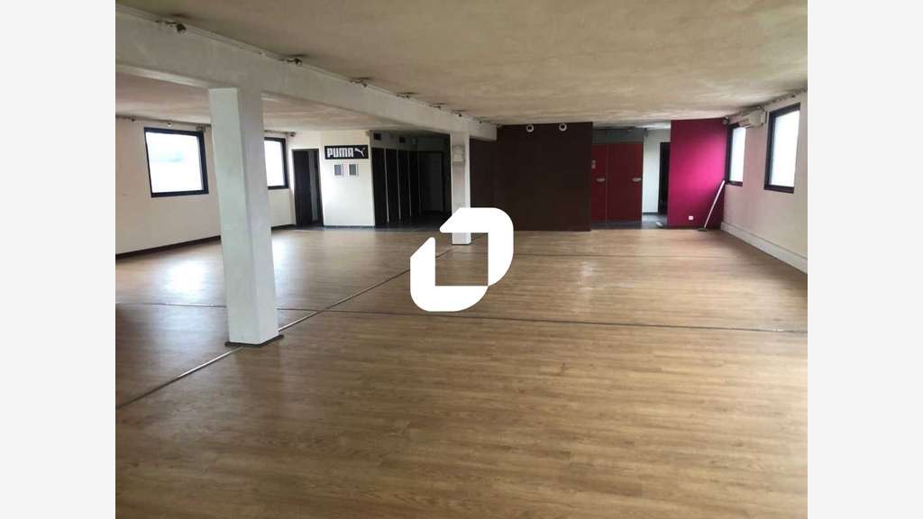 A louer Local commercial 270m² Franconville