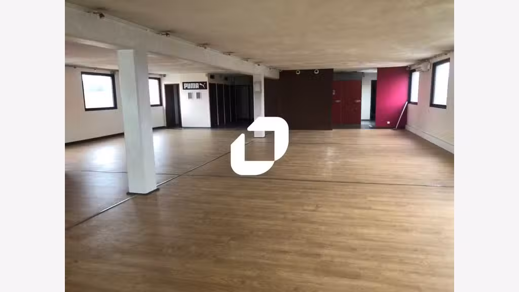 A louer Local commercial 270m² Franconville