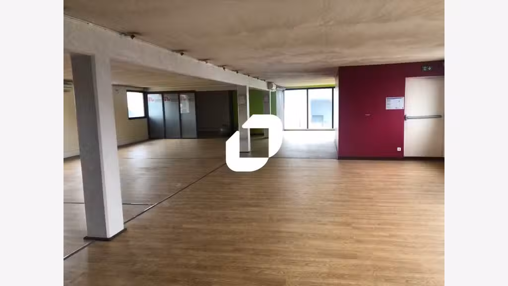 A louer Local commercial 270m² Franconville