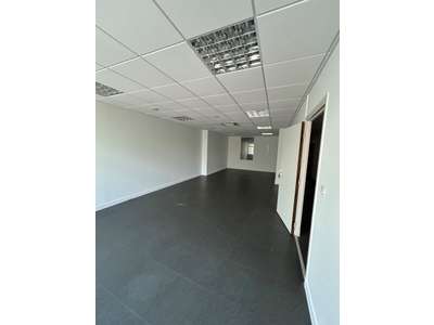 Location Locaux commerciaux - Boutiques à Fréjus