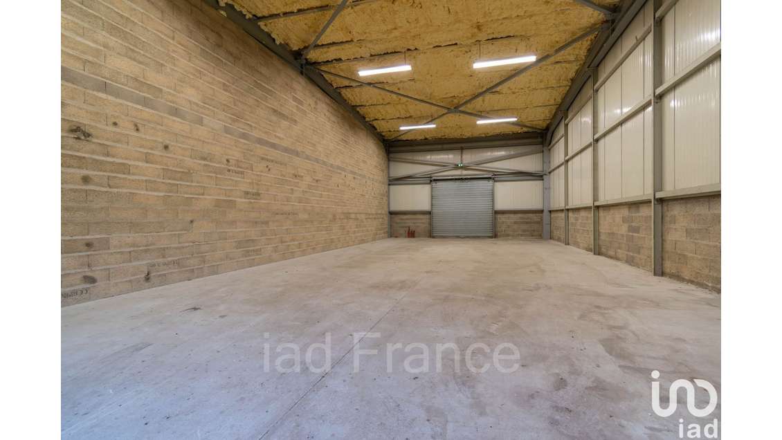 Local commercial à Freneuse