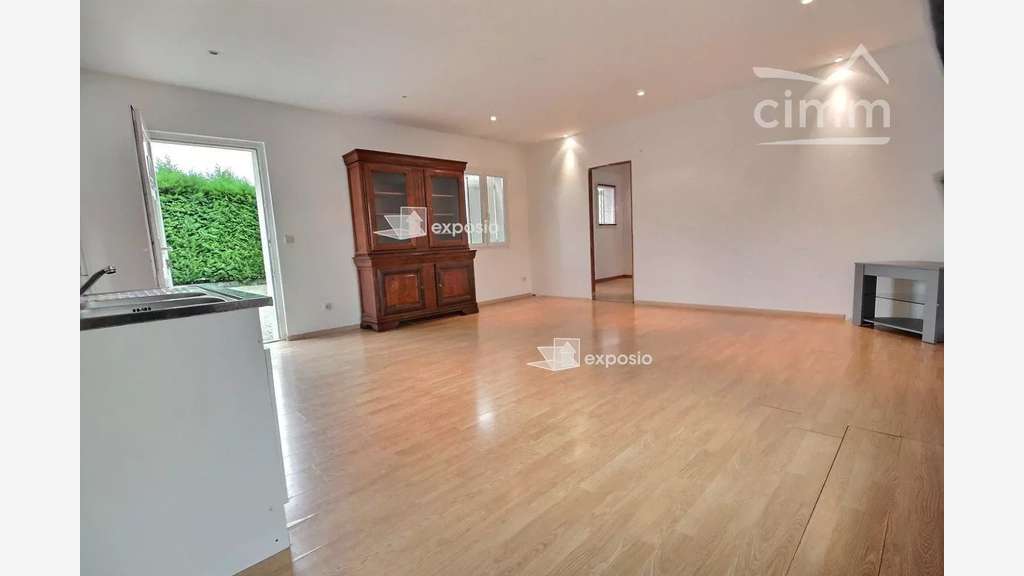 Location local commercial 78m² Grésivaudan Froges