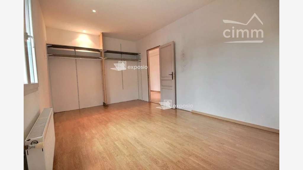 Location local commercial 78m² Grésivaudan Froges