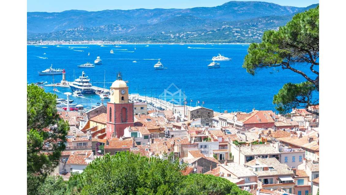 À louer local commercial 33m² Golfe de St-Tropez
