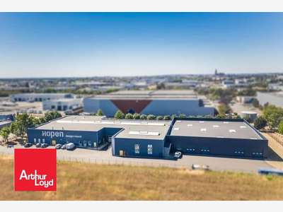 A louer bâtiment 3944m² à Chartres / Gellainville
