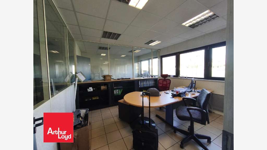A louer bâtiment d'activités 864m² à Gellainville