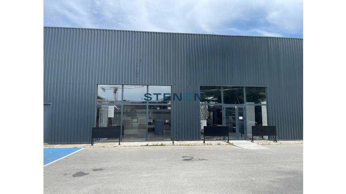 A louer local commercial 600m² ZAC Gémenos