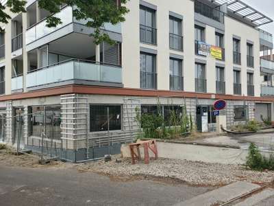 Location Locaux commerciaux - Boutiques à Genas