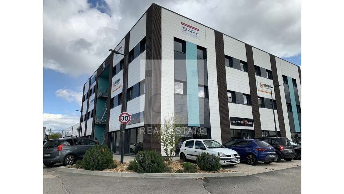 Local commercial / d' activité 144m² à louer Genay